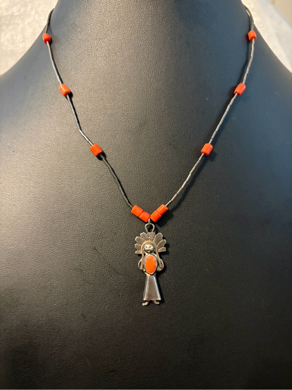✨ VTG Native American Southwestern Liquid Silver & Red Coral Kachina Necklace ✨